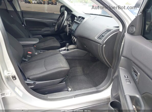 JA4AR3AU0LU025663 2020 MITSUBISHI OUTLANDER SPORT Silver Вид салону спереду