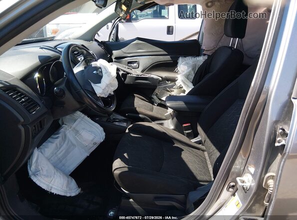 JA4AR3AU0LU030054 2020 MITSUBISHI OUTLANDER SPORT Gray Вид салону спереду