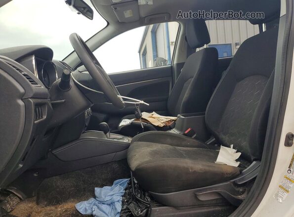 JA4AR3AU1LU027440 2020 MITSUBISHI OUTLANDER White Вид салону спереду