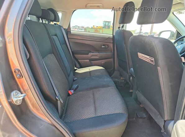JA4AR3AU3GZ044104 2016 MITSUBISHI OUTLANDER Угольный Вид задней части салона