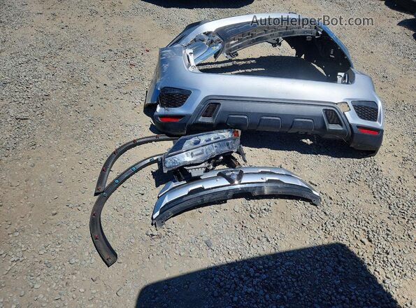 JA4AR3AU4LU018330 2020 MITSUBISHI OUTLANDER Silver ძრავის განყოფილების ხედი