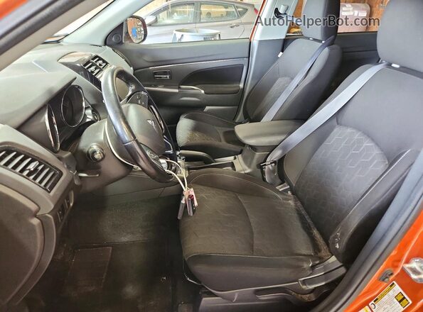 JA4AR3AU7LU004034 2020 MITSUBISHI OUTLANDER Orange Вид салону спереду