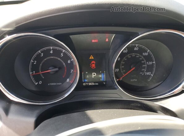 JA4AR3AU8LU013096 2020 MITSUBISHI OUTLANDER Silver Սարքավորումների վահանակի տեսք