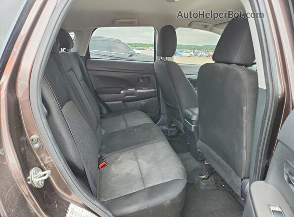 JA4AR3AU9LU003712 2020 MITSUBISHI OUTLANDER Brown Vista de los asientos traseros