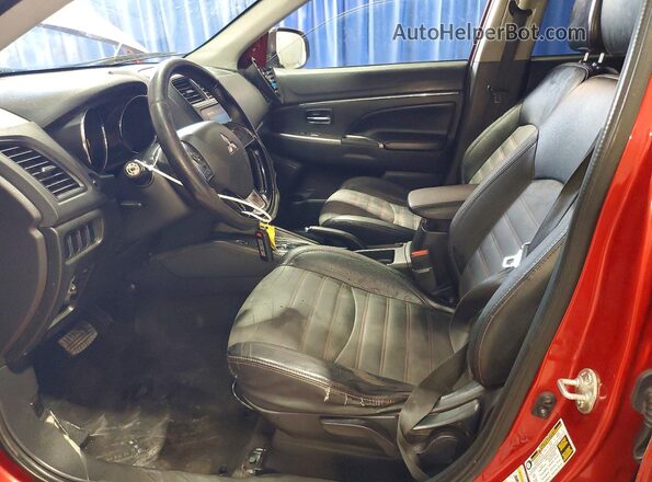 JA4AR3AW2JU013240 2018 MITSUBISHI OUTLANDER Red Vista interior delantera
