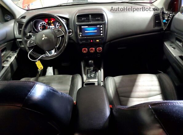 JA4AR3AW2JU013240 2018 MITSUBISHI OUTLANDER Red Vista del salpicadero