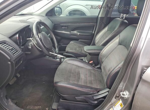 JA4AR3AW5JU014334 2018 MITSUBISHI OUTLANDER Silver Vista interior delantera
