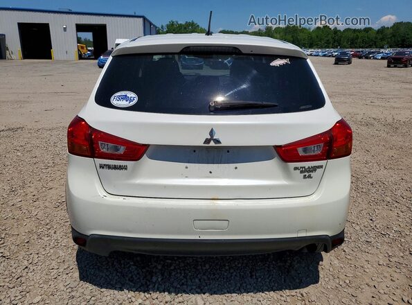 JA4AR3AWXGZ035479 2016 MITSUBISHI OUTLANDER White Հետևի տեսք