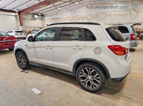 JA4AR4AW3HZ047450 2017 MITSUBISHI OUTLANDER White Trasero izquierdo