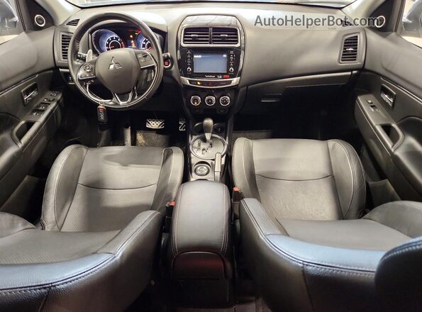 JA4AR4AW3HZ047450 2017 MITSUBISHI OUTLANDER White Vista del salpicadero