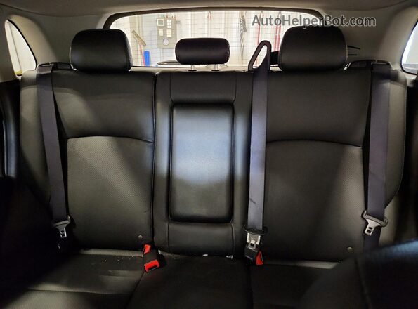 JA4AR4AW3HZ047450 2017 MITSUBISHI OUTLANDER White Vista de los asientos traseros