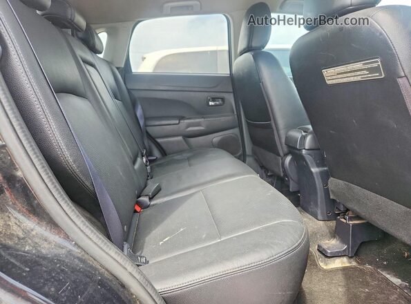 JA4AR4AW5GZ054351 2016 MITSUBISHI OUTLANDER Black Widok wnętrza z tyłu