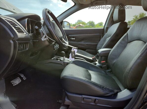 JA4AR4AW6GZ058523 2016 MITSUBISHI OUTLANDER Black Widok wnętrza z przodu
