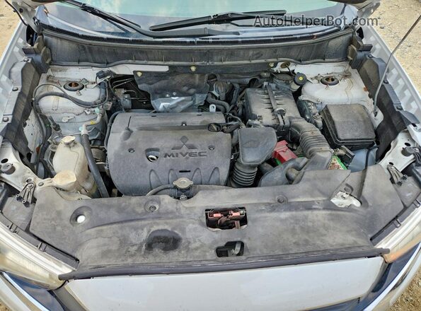 JA4AR4AW6HZ029623 2017 MITSUBISHI OUTLANDER White Vista del compartimento del motor