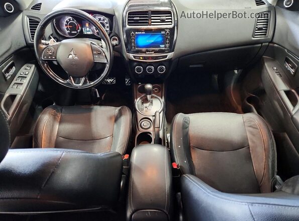JA4AR4AWXGZ028408 2016 MITSUBISHI OUTLANDER White Dashboard view