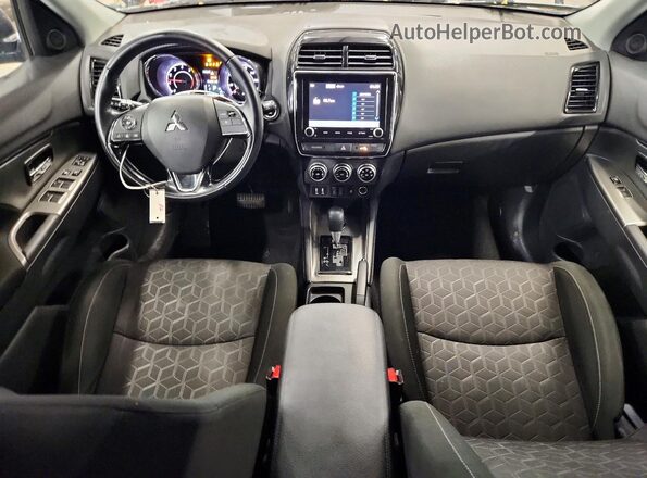 JA4ARUAU0MU019692 2021 MITSUBISHI OUTLANDER Gray Առջևի վահանակի տեսք