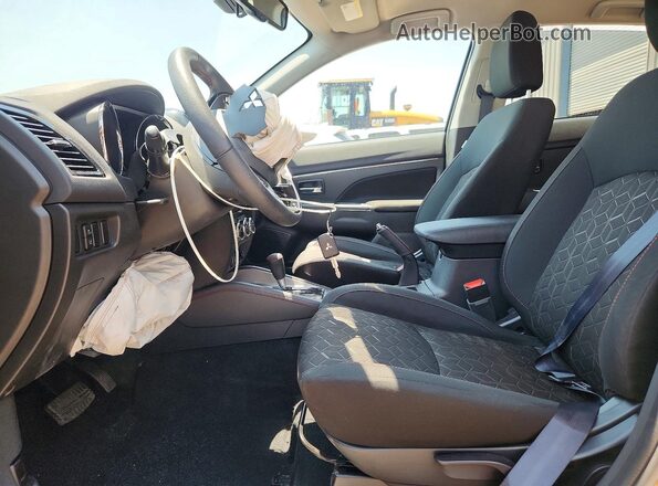 JA4ARUAU1TU010269 2026 MITSUBISHI OUTLANDER Black Вид салону спереду