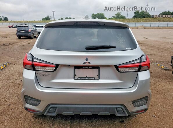 JA4ARUAU4SU010071 2025 MITSUBISHI OUTLANDER Silver Вид ззаду