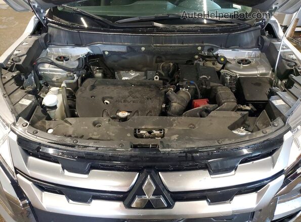 JA4ARUAU7SU011909 2025 MITSUBISHI OUTLANDER Silver ძრავის განყოფილების ხედი