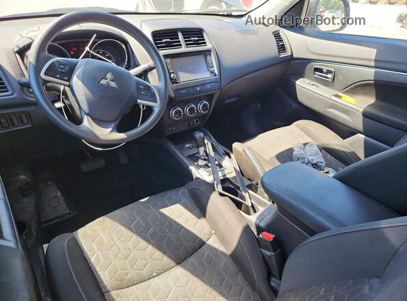 JA4ARUAU8RU005806 2024 MITSUBISHI CORDIA Gray Dashboard view