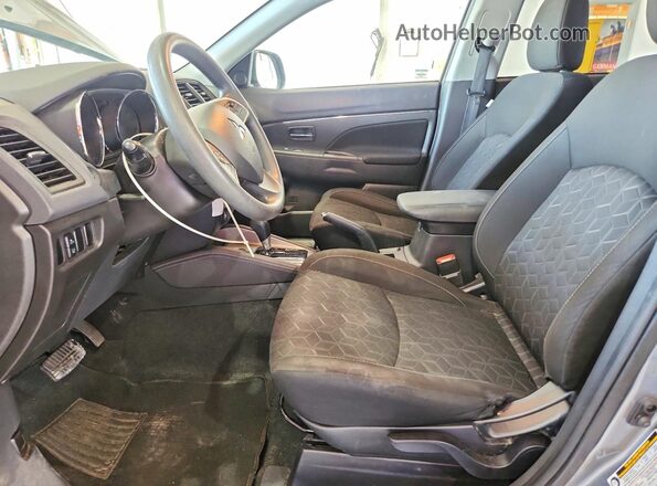 JA4ARUAUXMU036175 2021 MITSUBISHI OUTLANDER Серый Вид салона спереди