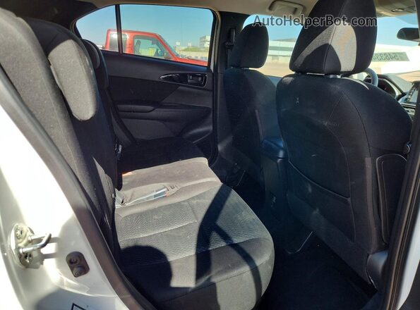 JA4AS3AA2LZ023362 2020 MITSUBISHI ECLIPSE White Rear interior view