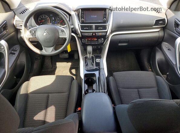 JA4AT3AA3KZ018540 2019 MITSUBISHI ECLIPSE Silver Вид панелі приладів