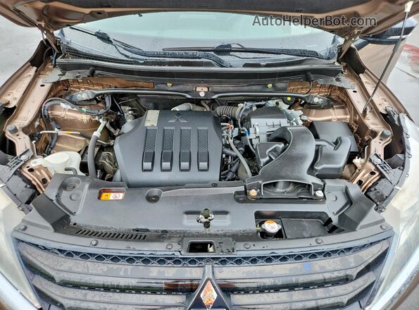 JA4AT4AA7LZ016944 2020 MITSUBISHI ECLIPSE Brown Vista del compartimento del motor