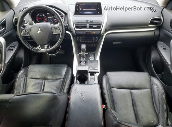 JA4AT5AAXJZ044952 2018 MITSUBISHI ECLIPSE White Widok deski rozdzielczej