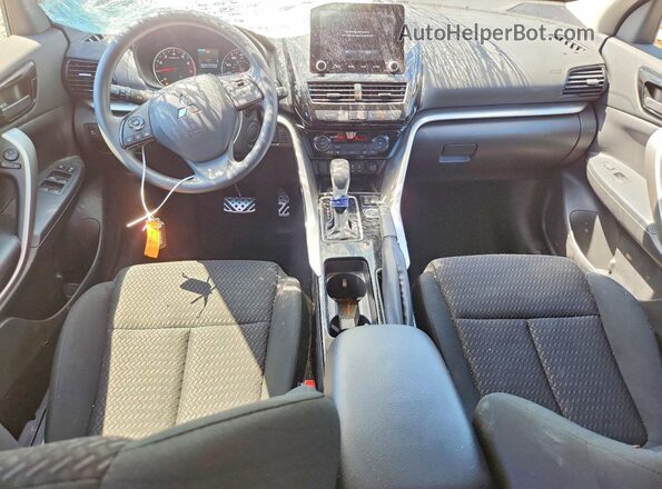 JA4ATVAA8RZ059431 2024 MITSUBISHI ECLIPSE Silver Widok deski rozdzielczej