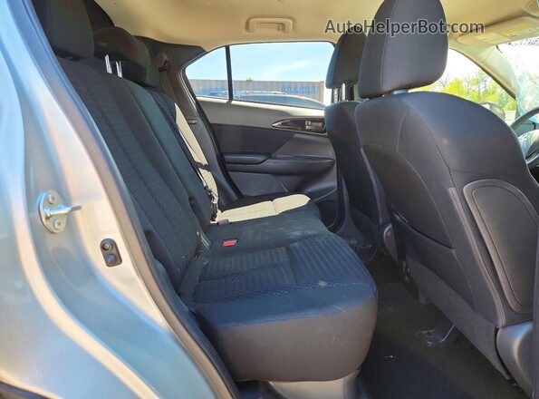 JA4ATVAA8RZ059431 2024 MITSUBISHI ECLIPSE Silver Widok wnętrza z tyłu