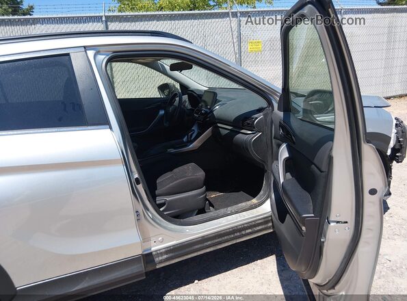 JA4ATVAA9RZ056876 2024 MITSUBISHI ECLIPSE CROSS Silver წინა სალონის ხედი