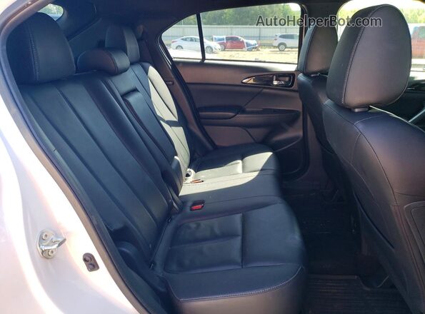 JA4ATWAA1NZ001032 2022 MITSUBISHI ECLIPSE White Vista interior trasera