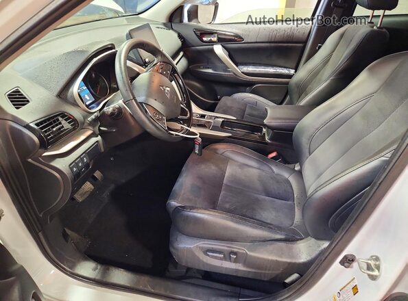 JA4ATWAA4RZ014511 2024 MITSUBISHI ECLIPSE White Սալոնի դիմացի տեսք