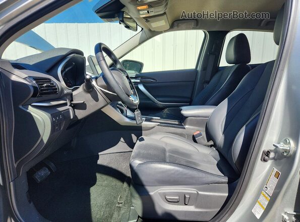 JA4ATWAA7TZ004580 2026 MITSUBISHI ECLIPSE Silver Սալոնի դիմացի տեսք