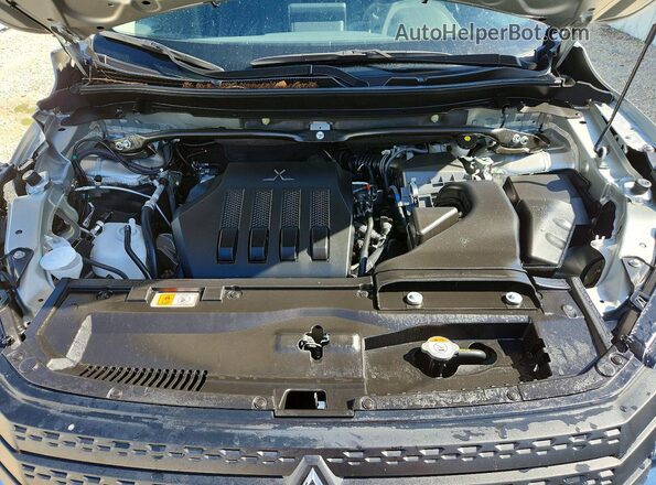 JA4ATWAA7TZ004580 2026 MITSUBISHI ECLIPSE Silver Շարժիչի բաժամունքի տեսք