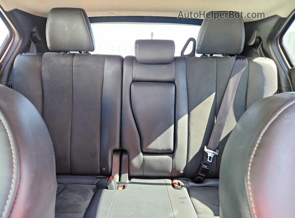 JA4ATWAA7TZ004580 2026 MITSUBISHI ECLIPSE Silver Հետևի նստատեղերի տեսք