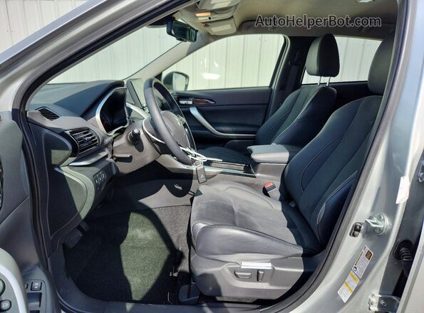 JA4ATWAAXTZ019963 2026 MITSUBISHI ECLIPSE Silver Սալոնի դիմացի տեսք