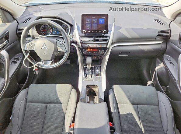 JA4ATWAAXTZ019963 2026 MITSUBISHI ECLIPSE Silver Առջևի վահանակի տեսք