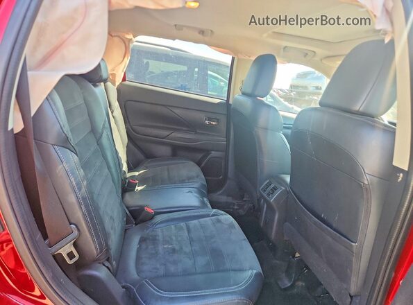 JA4AZ2A34LZ610671 2020 MITSUBISHI OUTLANDER Red Widok wnętrza z tyłu