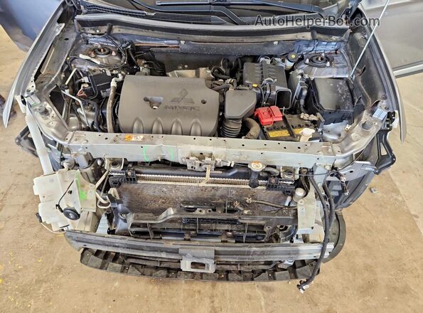 JA4AZ2A36JZ015821 2018 MITSUBISHI OUTLANDER Gray Շարժիչի բաժամունքի տեսք
