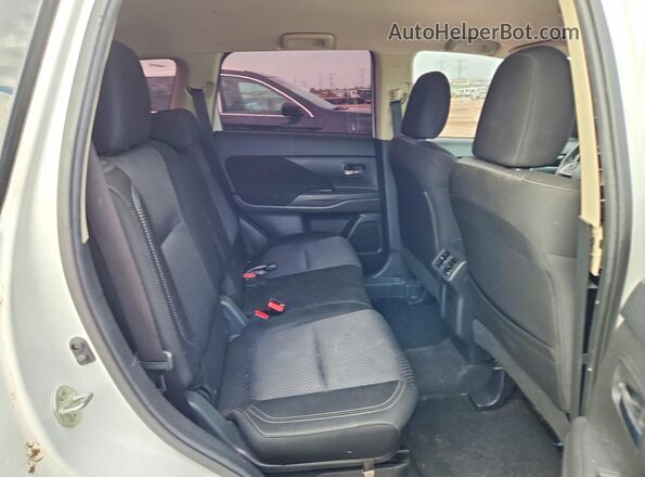 JA4AZ3A31KZ007150 2019 MITSUBISHI OUTLANDER White Vista interior trasera