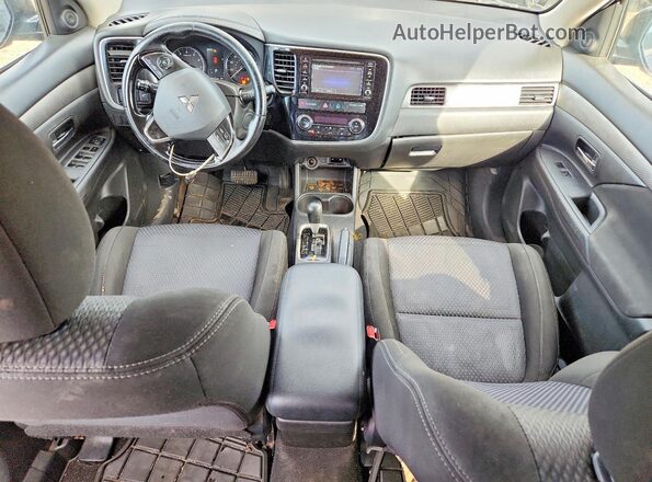 JA4AZ3A32GZ028032 2016 MITSUBISHI OUTLANDER Черный Вид панели приборов