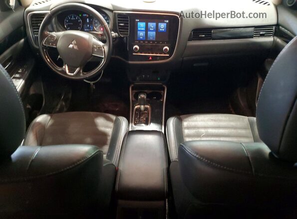 JA4AZ3A32LZ044287 2020 MITSUBISHI OUTLANDER Серебряный Вид панели приборов