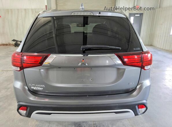 JA4AZ3A33LZ033282 2020 MITSUBISHI OUTLANDER Gray Rear view
