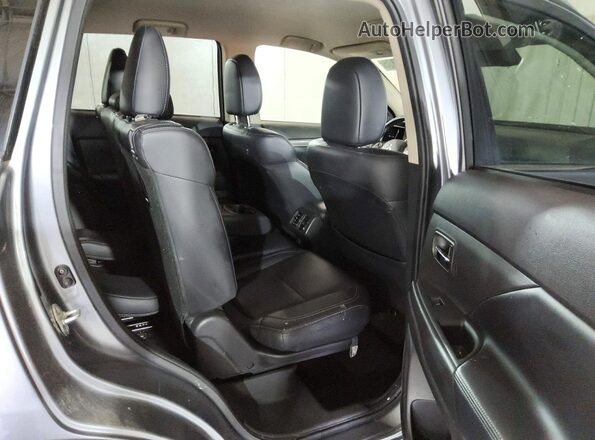 JA4AZ3A33LZ033282 2020 MITSUBISHI OUTLANDER Gray Rear interior view