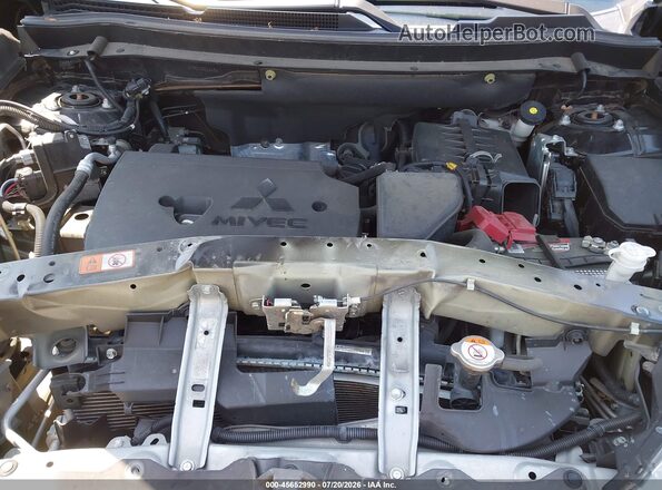 JA4AZ3A33LZ044654 2020 MITSUBISHI OUTLANDER Black Հետևի տեսք