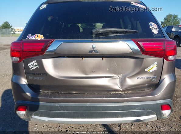 JA4AZ3A39JZ035132 2018 MITSUBISHI OUTLANDER Gray Front view