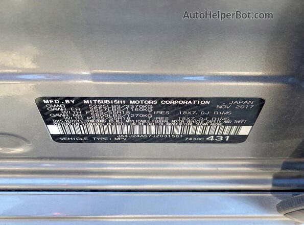 JA4J24A57JZ031561 2018 MITSUBISHI OUTLANDER Black ძრავის განყოფილების ხედი
