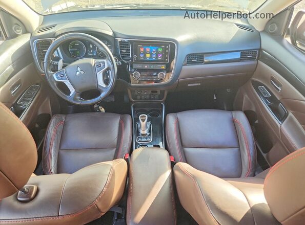JA4J24A58JZ032170 2018 MITSUBISHI OUTLANDER White Առջևի վահանակի տեսք